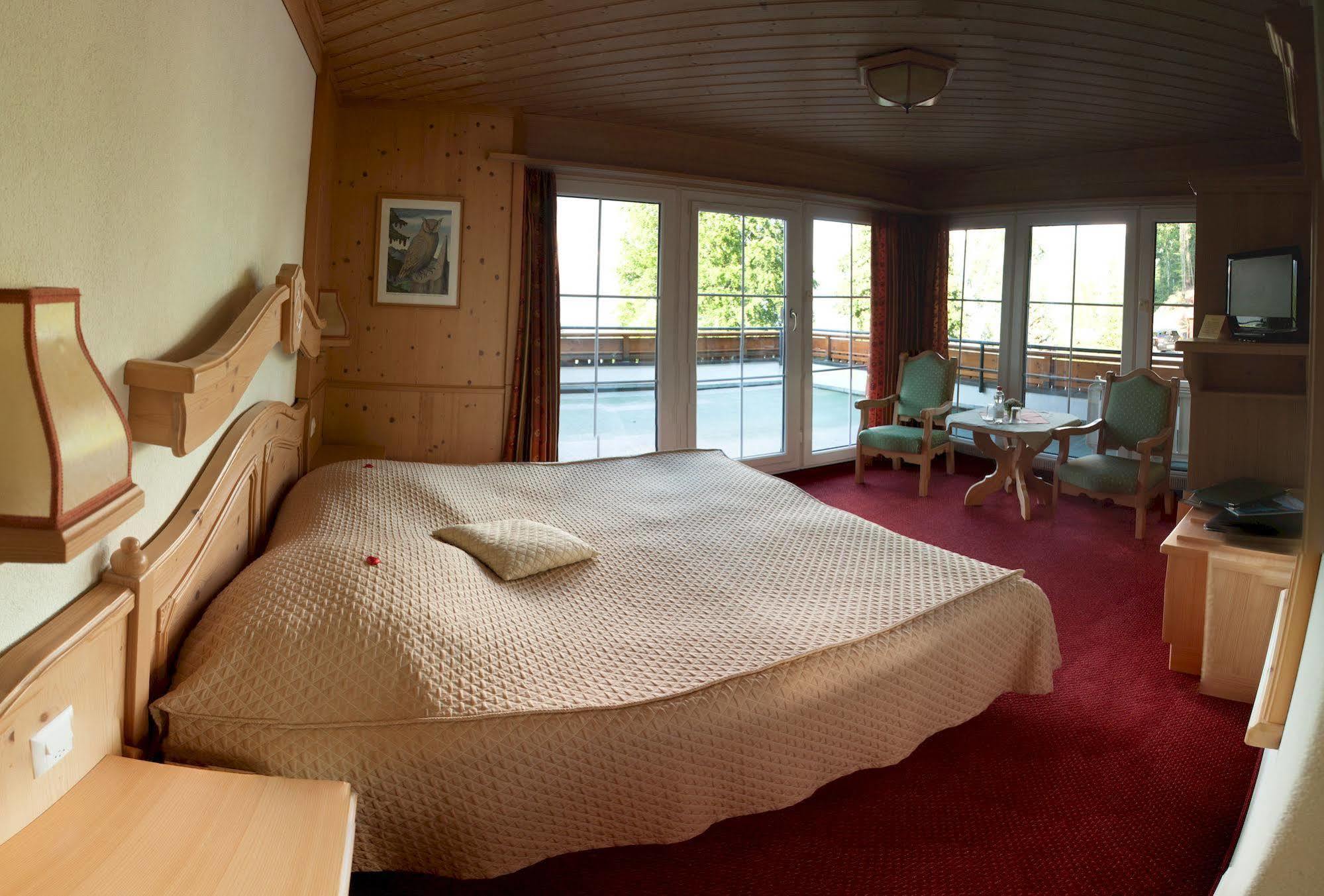 Seehotel Boutique Jaegerhof-Hubertus Faulensee Εξωτερικό φωτογραφία